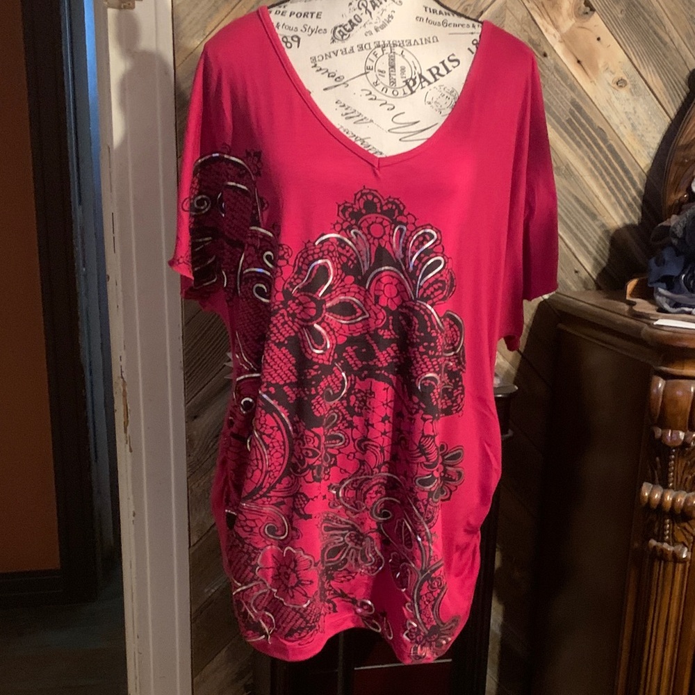 Fashion Bug Hot Pink V-Neck Tunic with Black Floral Print